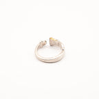 Vue arrière de la bague artisanale Gemma en couvert recyclé.