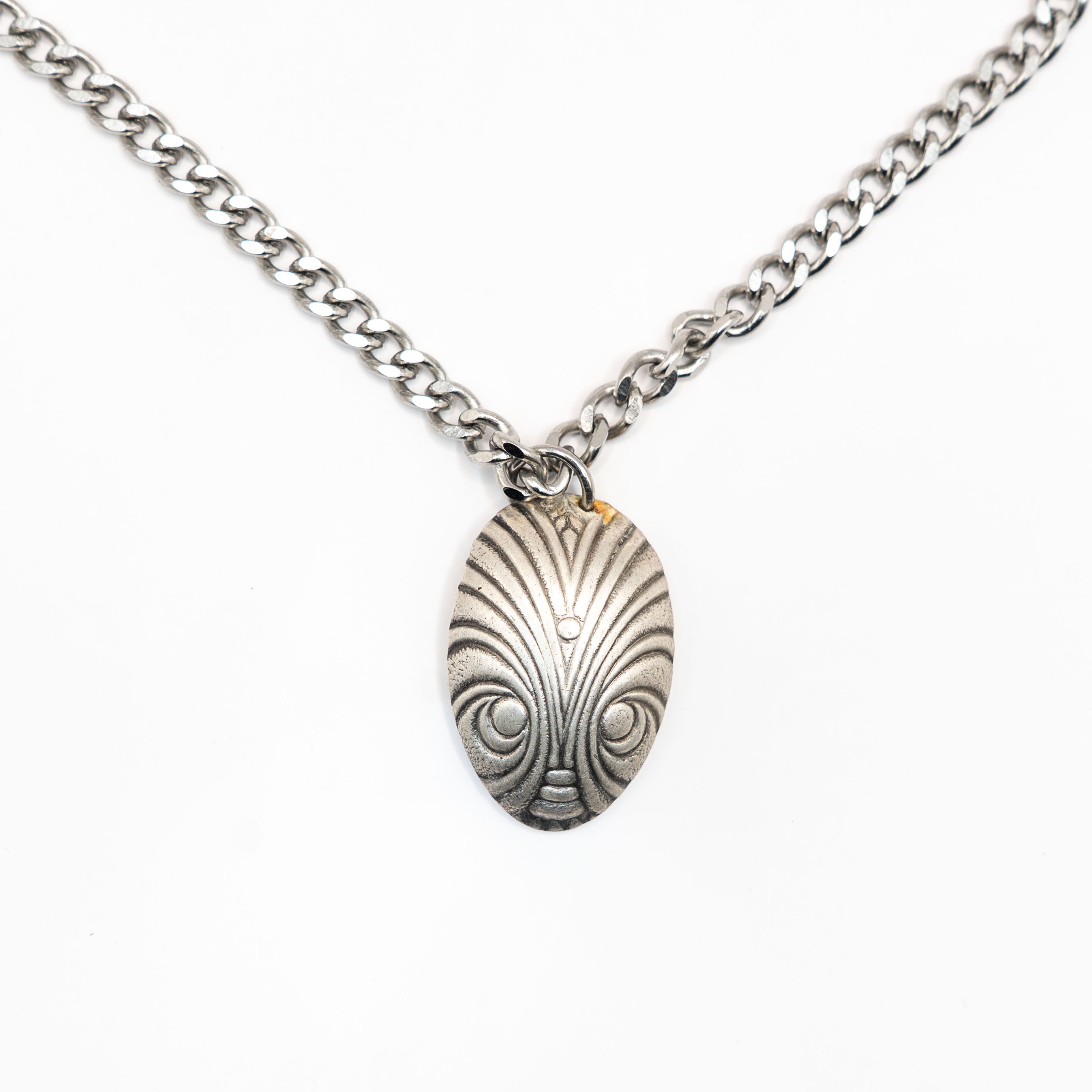 Collier artisanal en couvert recyclé Gemma